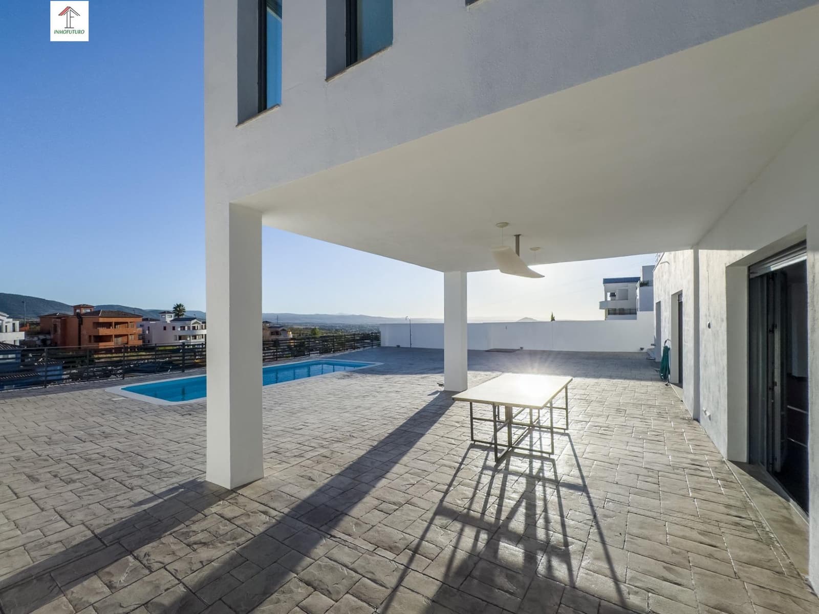 5 bedroom Villa for sale in La Zubia with pool garage - € 799,000 (Ref: 9814466)