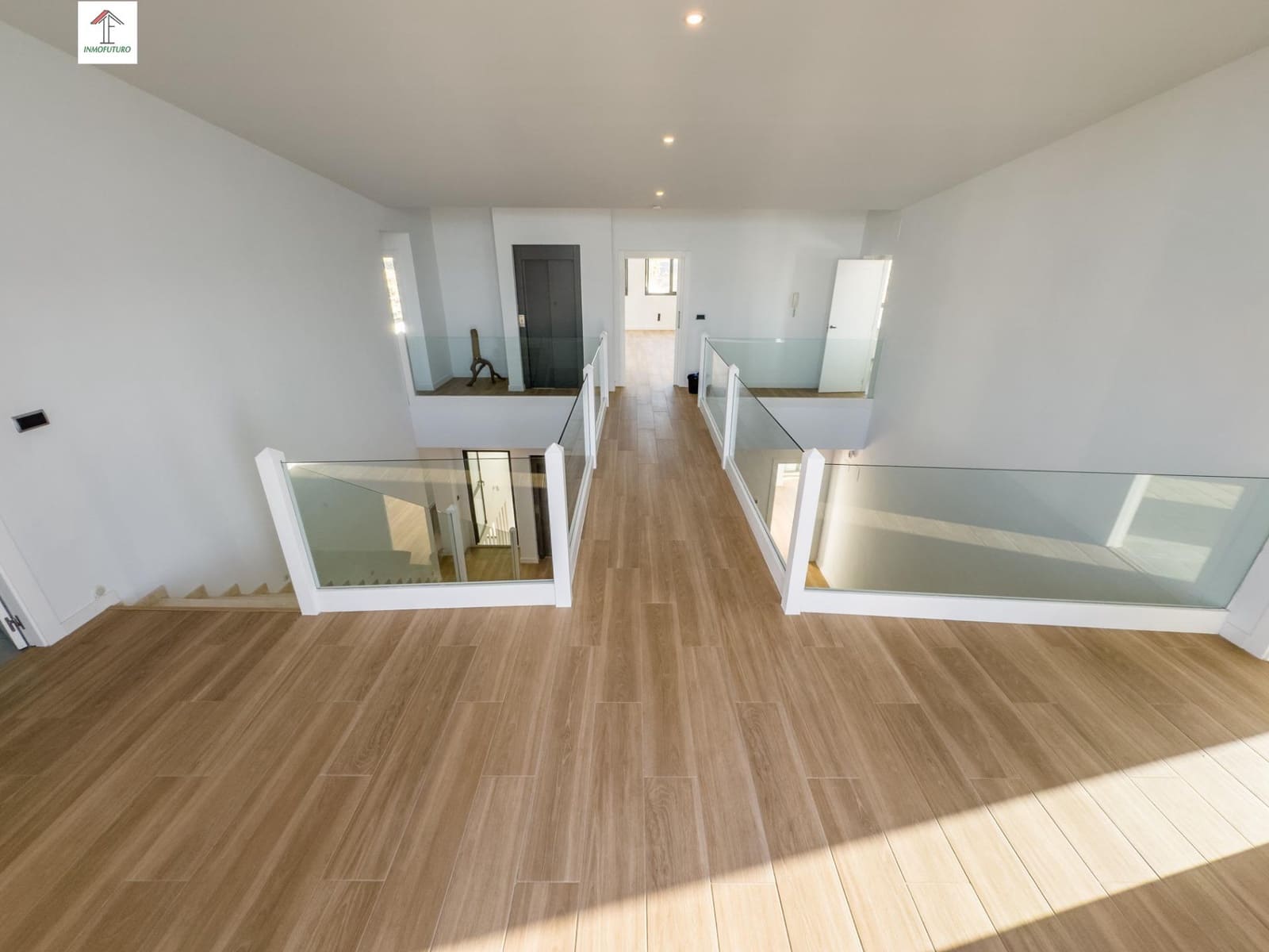 5 bedroom Villa for sale in La Zubia with pool garage - € 799,000 (Ref: 9814466)