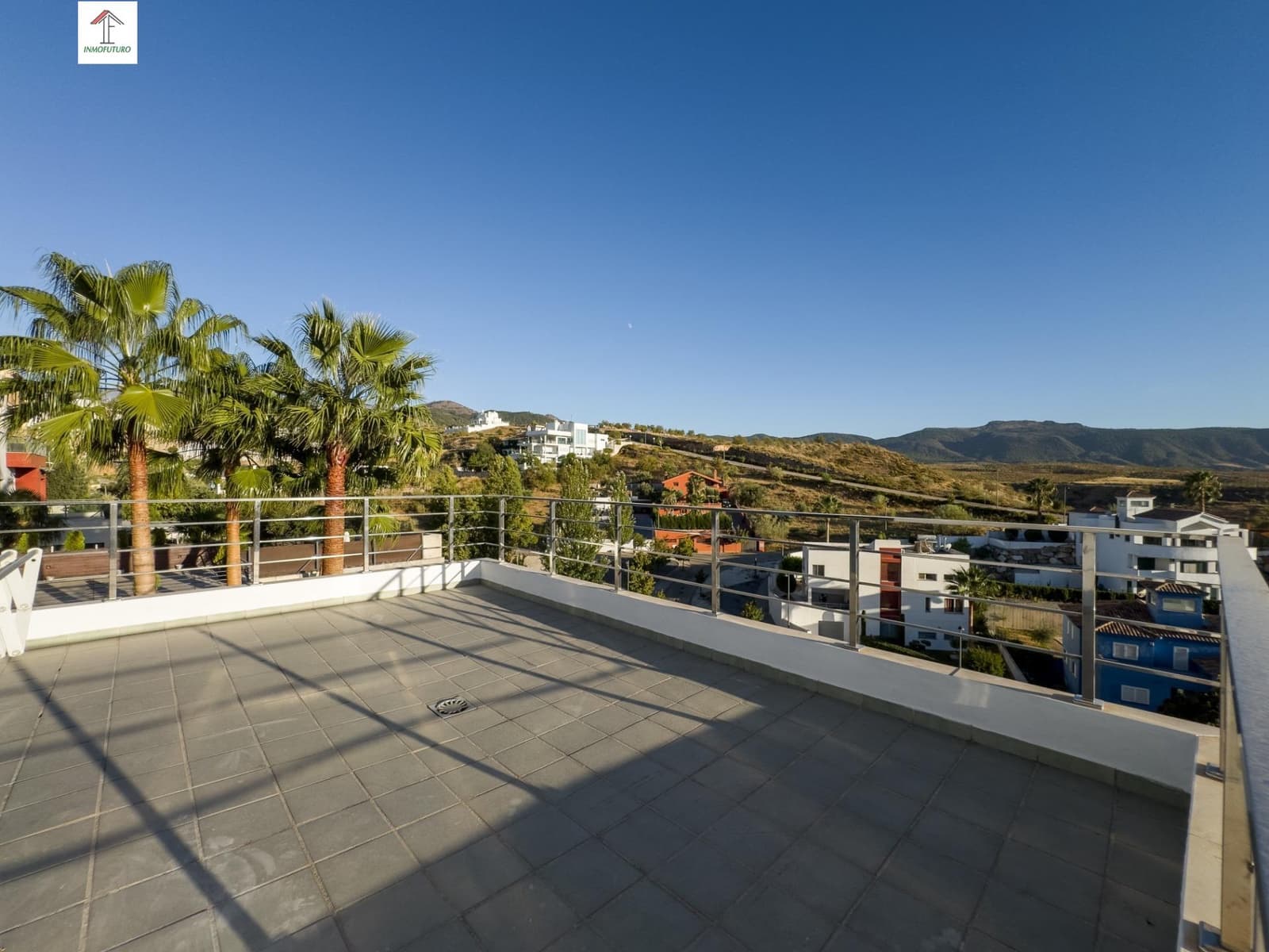 5 bedroom Villa for sale in La Zubia with pool garage - € 799,000 (Ref: 9814466)