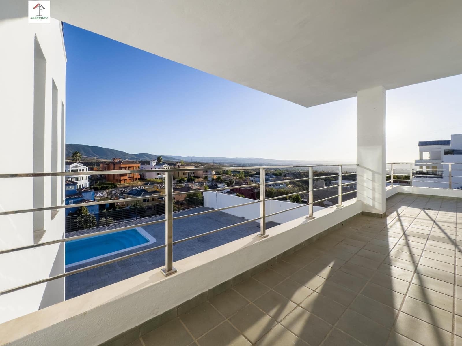 5 bedroom Villa for sale in La Zubia with pool garage - € 799,000 (Ref: 9814466)