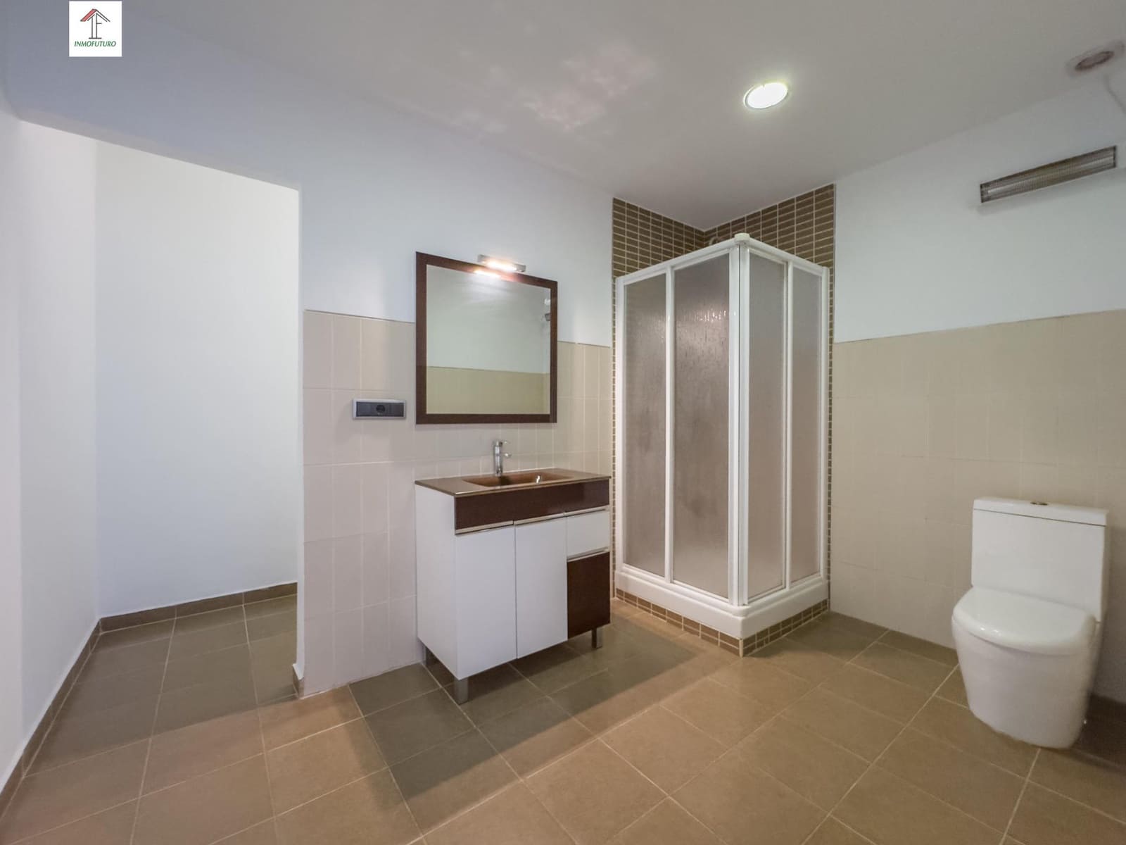 5 bedroom Villa for sale in La Zubia with pool garage - € 799,000 (Ref: 9814466)