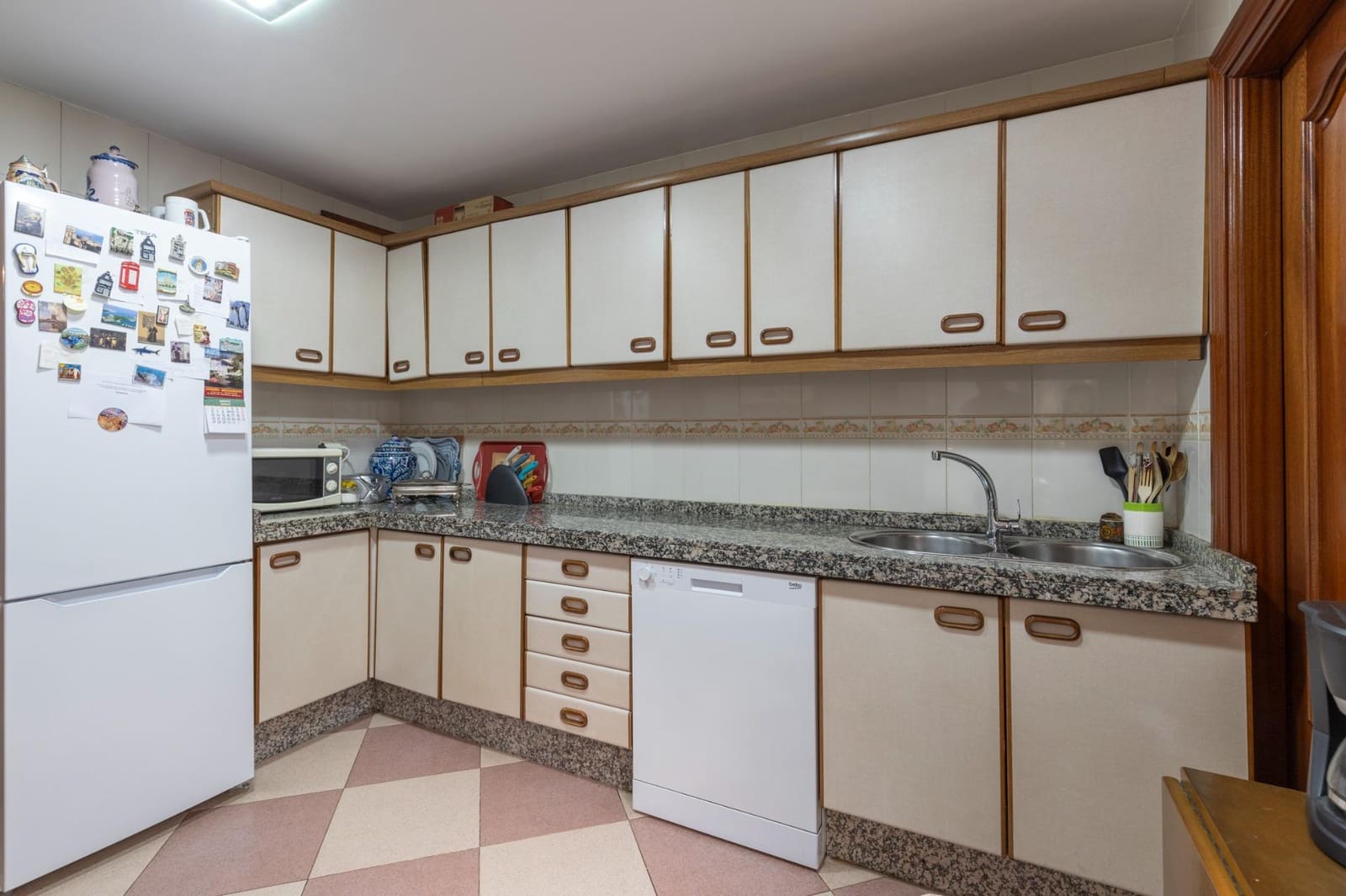 5 soveværelse Lejlighed til salg i Granada by - € 395.000 (Ref: 9814468)