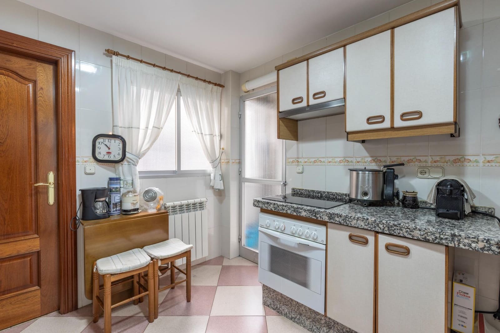 5 soveværelse Lejlighed til salg i Granada by - € 395.000 (Ref: 9814468)