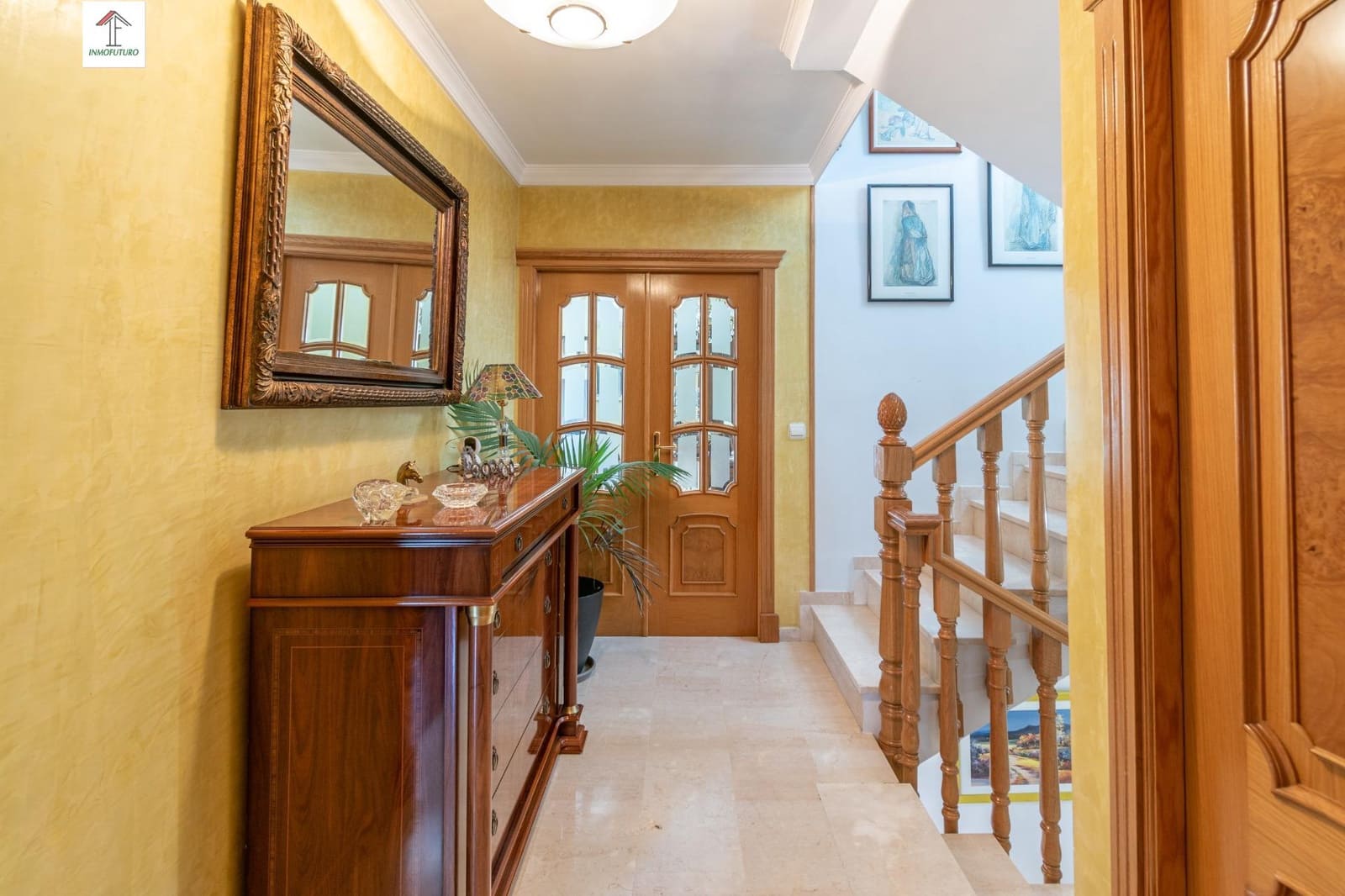 Chalet de 4 habitaciones en La Zubia en venta con piscina garaje - 380.000 € (Ref: 9814469)