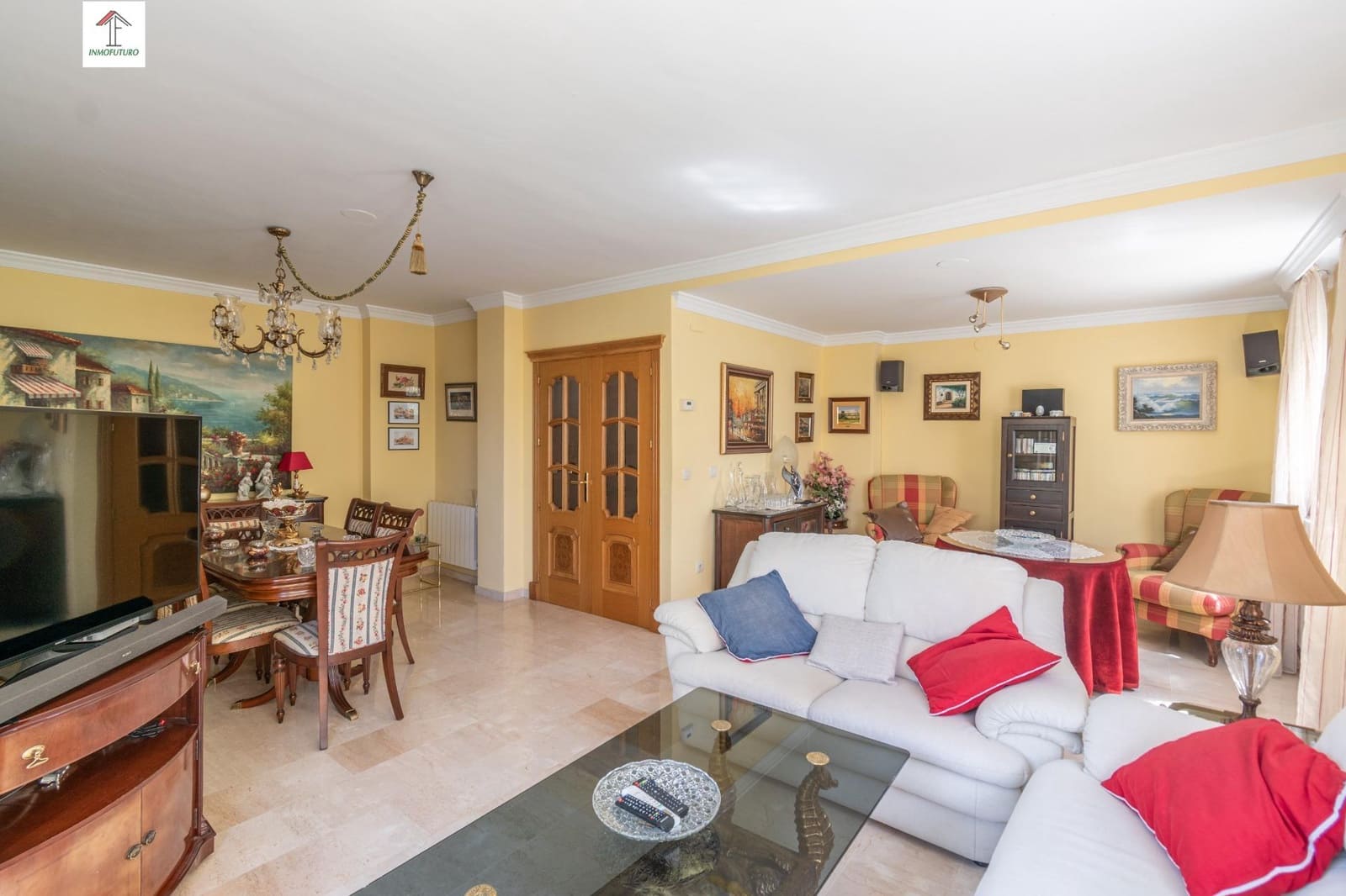 Chalet de 4 habitaciones en La Zubia en venta con piscina garaje - 380.000 € (Ref: 9814469)