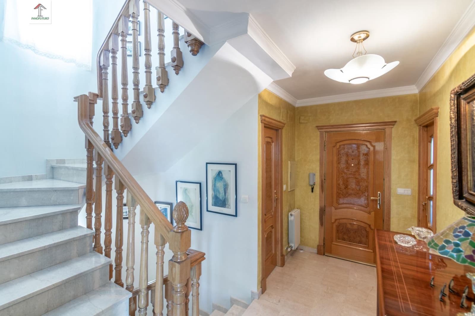 Chalet de 4 habitaciones en La Zubia en venta con piscina garaje - 380.000 € (Ref: 9814469)