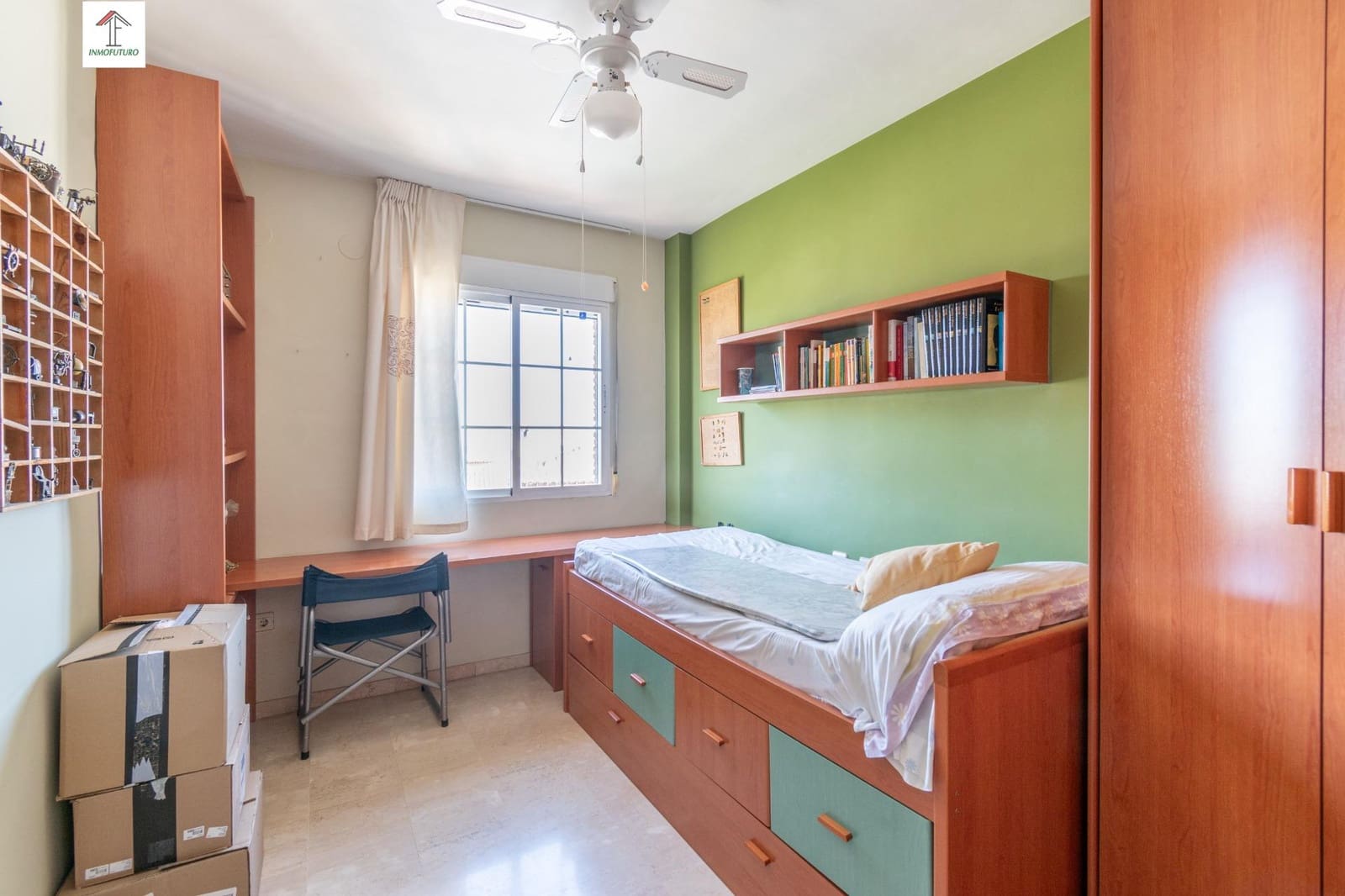 Chalet de 4 habitaciones en La Zubia en venta con piscina garaje - 380.000 € (Ref: 9814469)