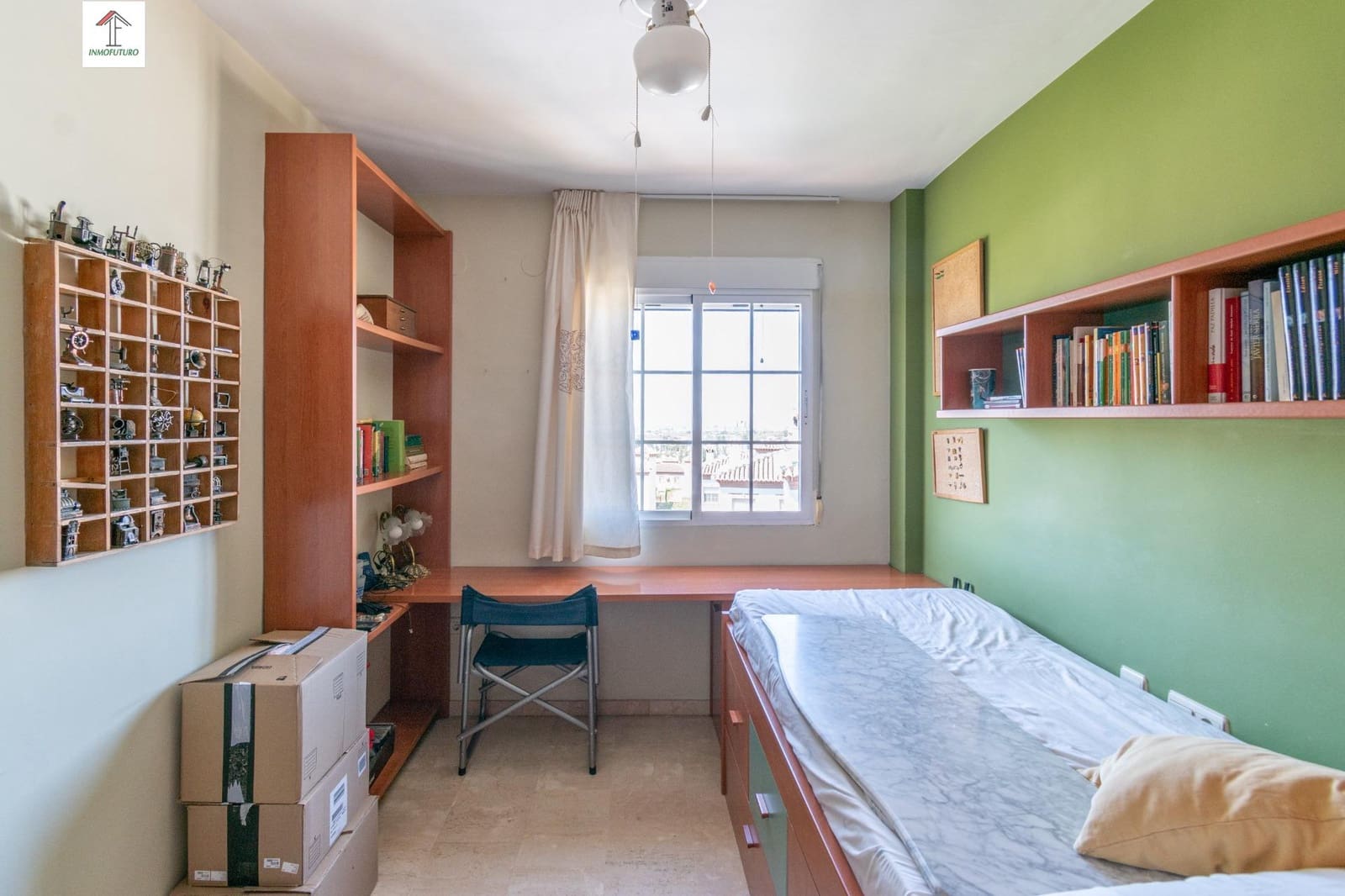 Chalet de 4 habitaciones en La Zubia en venta con piscina garaje - 380.000 € (Ref: 9814469)