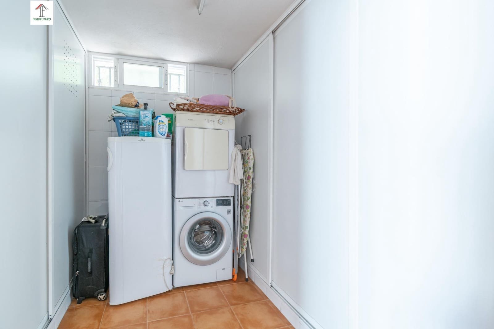 Chalet de 4 habitaciones en La Zubia en venta con piscina garaje - 380.000 € (Ref: 9814469)