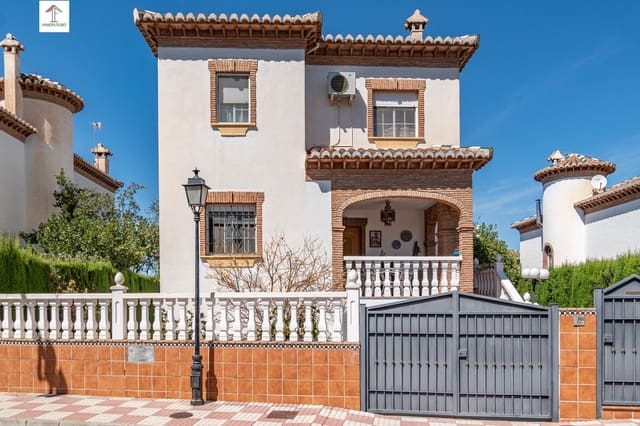 Chalet de 4 habitaciones en La Zubia en venta con piscina garaje - 380.000 € (Ref: 9814469)