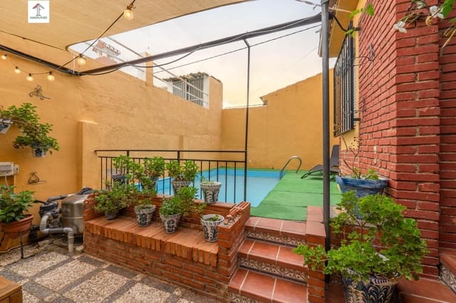 4 camera da letto Villetta Bifamiliare in vendita in Huétor Vega con piscina - 315.000 € (Rif: 9814470)