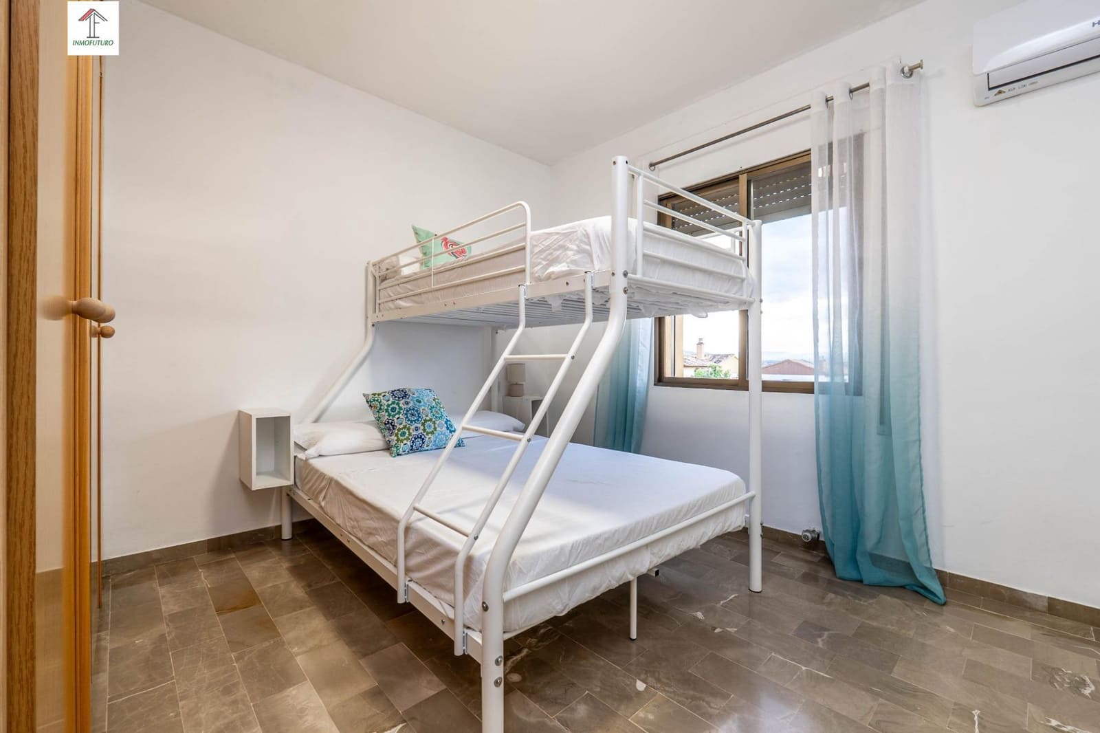 4 camera da letto Villetta Bifamiliare in vendita in Huetor Vega con piscina - 315.000 € (Rif: 9814470)