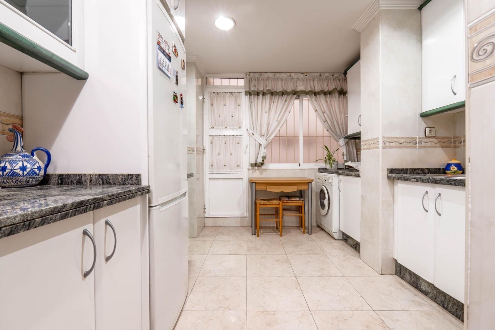 3 soveværelse Lejlighed til salg i Granada by - € 390.000 (Ref: 9814473)