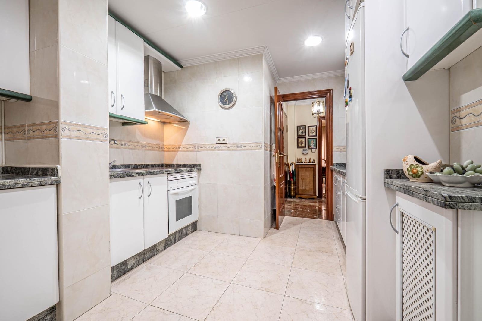 3 soveværelse Lejlighed til salg i Granada by - € 390.000 (Ref: 9814473)