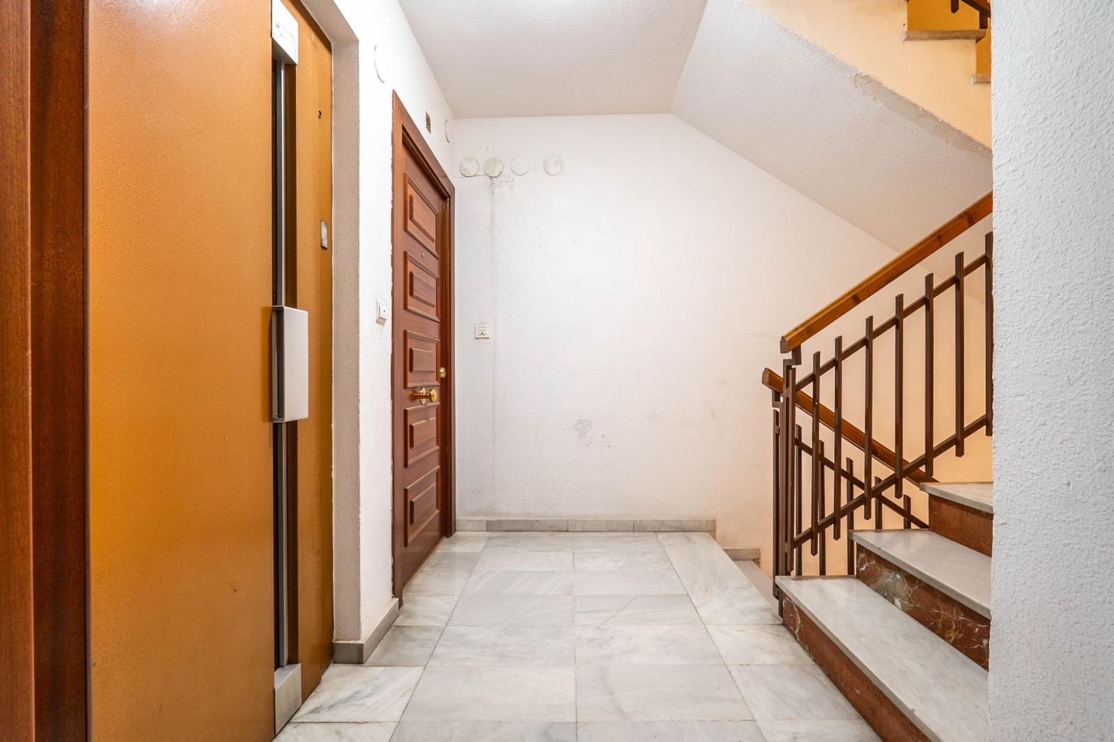 3 soveværelse Lejlighed til salg i Granada by - € 390.000 (Ref: 9814473)