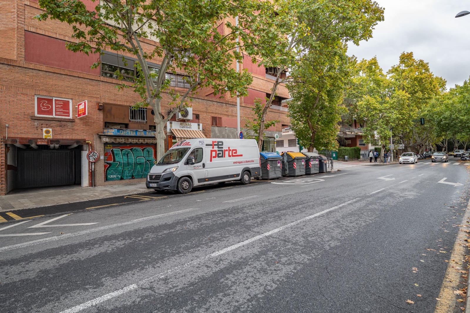 Garage for sale in Granada city - € 45,000 (Ref: 9814474)