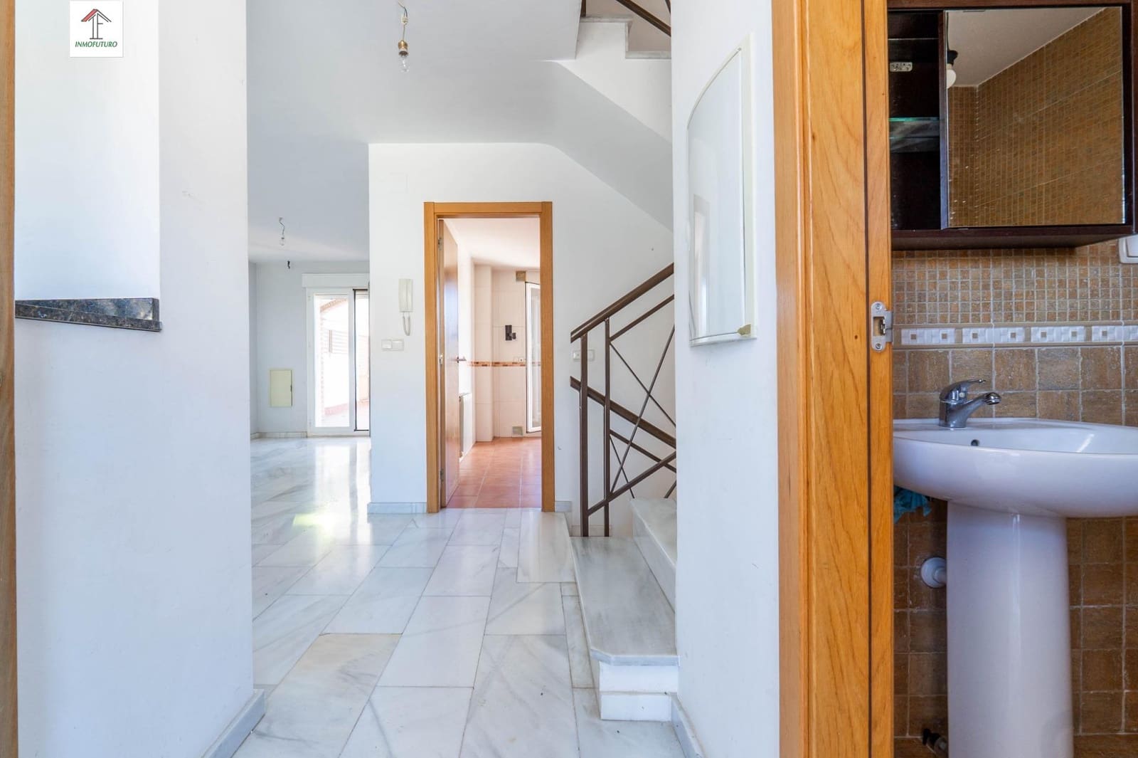 3 sypialnia Dom szeregowy na sprzedaż w Cenes de la Vega z basenem garażem - 298 000 € (Ref: 9814476)