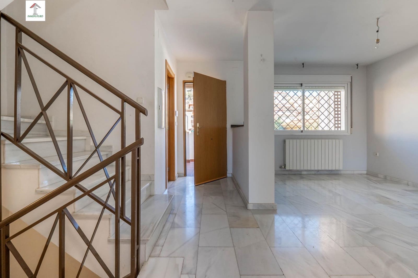 3 sypialnia Dom szeregowy na sprzedaż w Cenes de la Vega z basenem garażem - 298 000 € (Ref: 9814476)