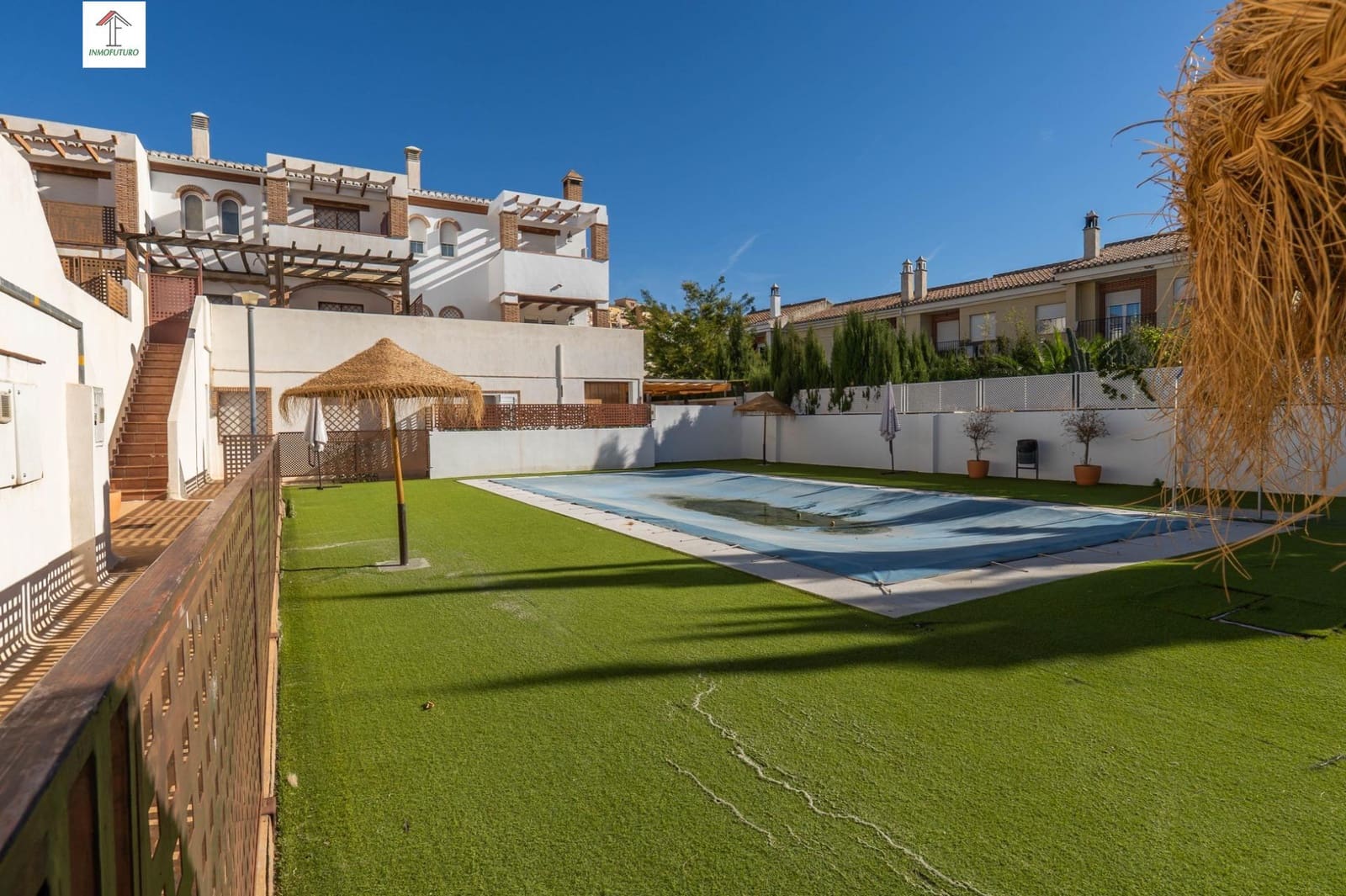 3 sypialnia Dom szeregowy na sprzedaż w Cenes de la Vega z basenem garażem - 298 000 € (Ref: 9814476)
