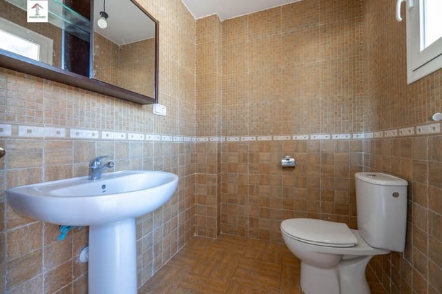 3 sypialnia Dom szeregowy na sprzedaż w Cenes de la Vega z basenem garażem - 298 000 € (Ref: 9814476)
