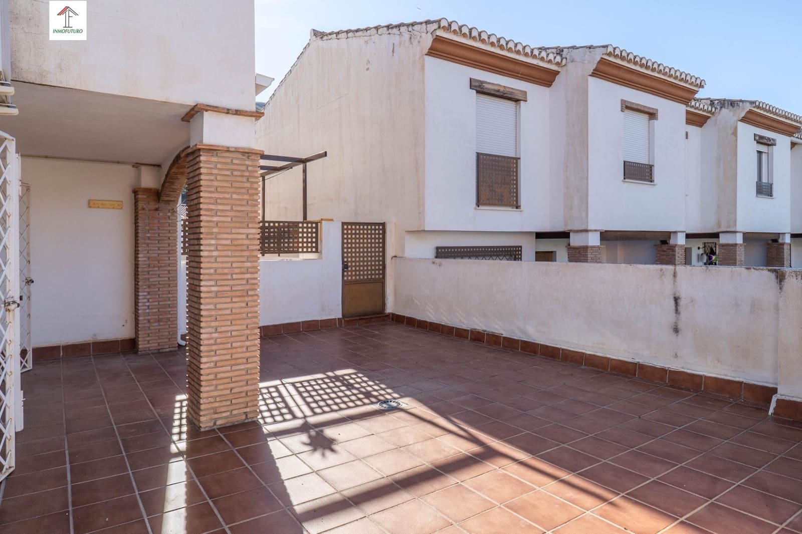 3 sypialnia Dom szeregowy na sprzedaż w Cenes de la Vega z basenem garażem - 298 000 € (Ref: 9814476)