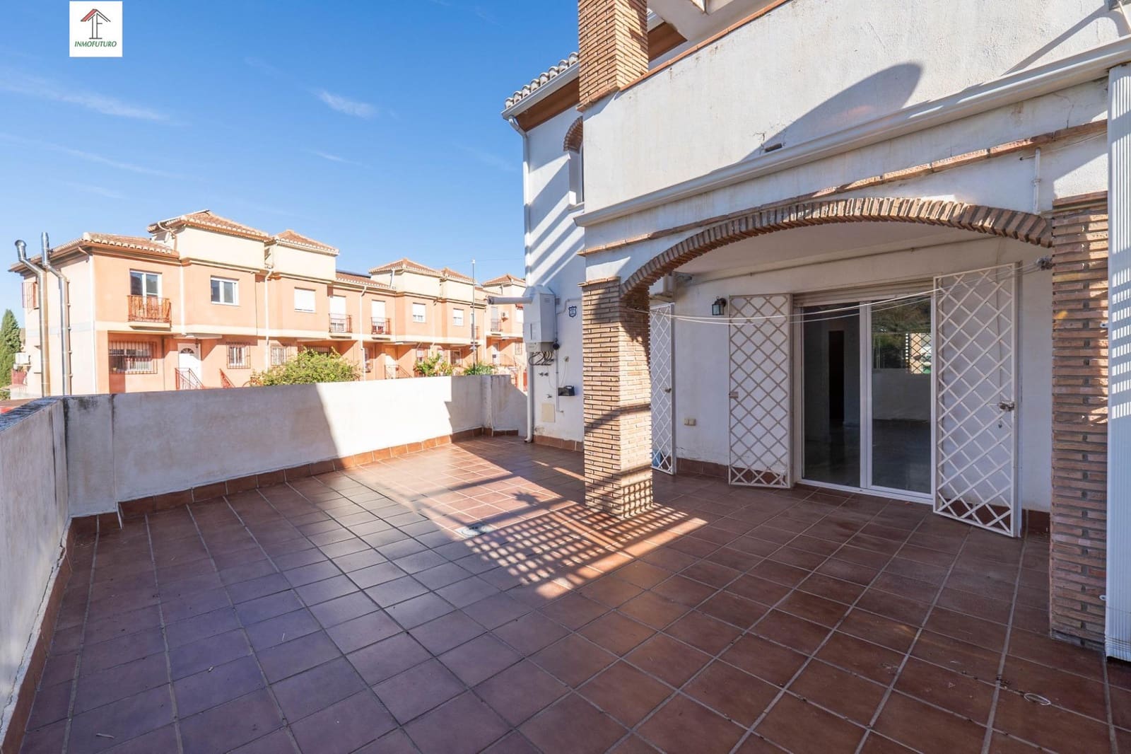 3 sypialnia Dom szeregowy na sprzedaż w Cenes de la Vega z basenem garażem - 298 000 € (Ref: 9814476)