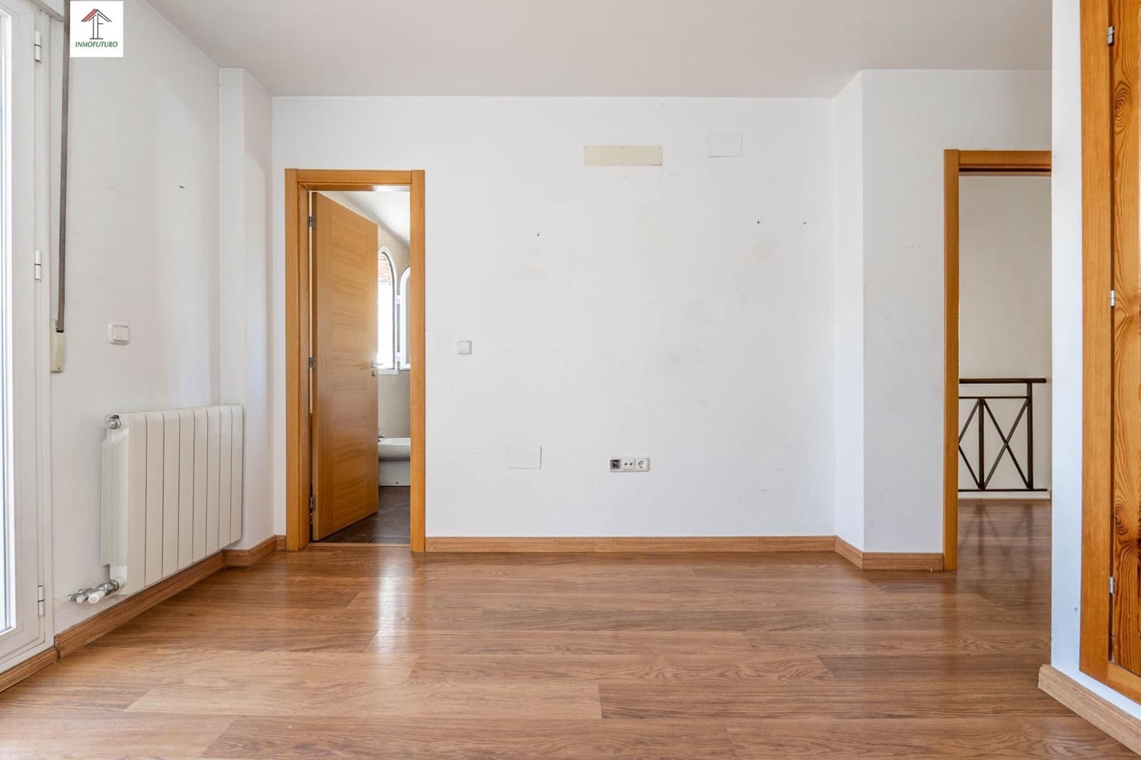 3 sypialnia Dom szeregowy na sprzedaż w Cenes de la Vega z basenem garażem - 298 000 € (Ref: 9814476)