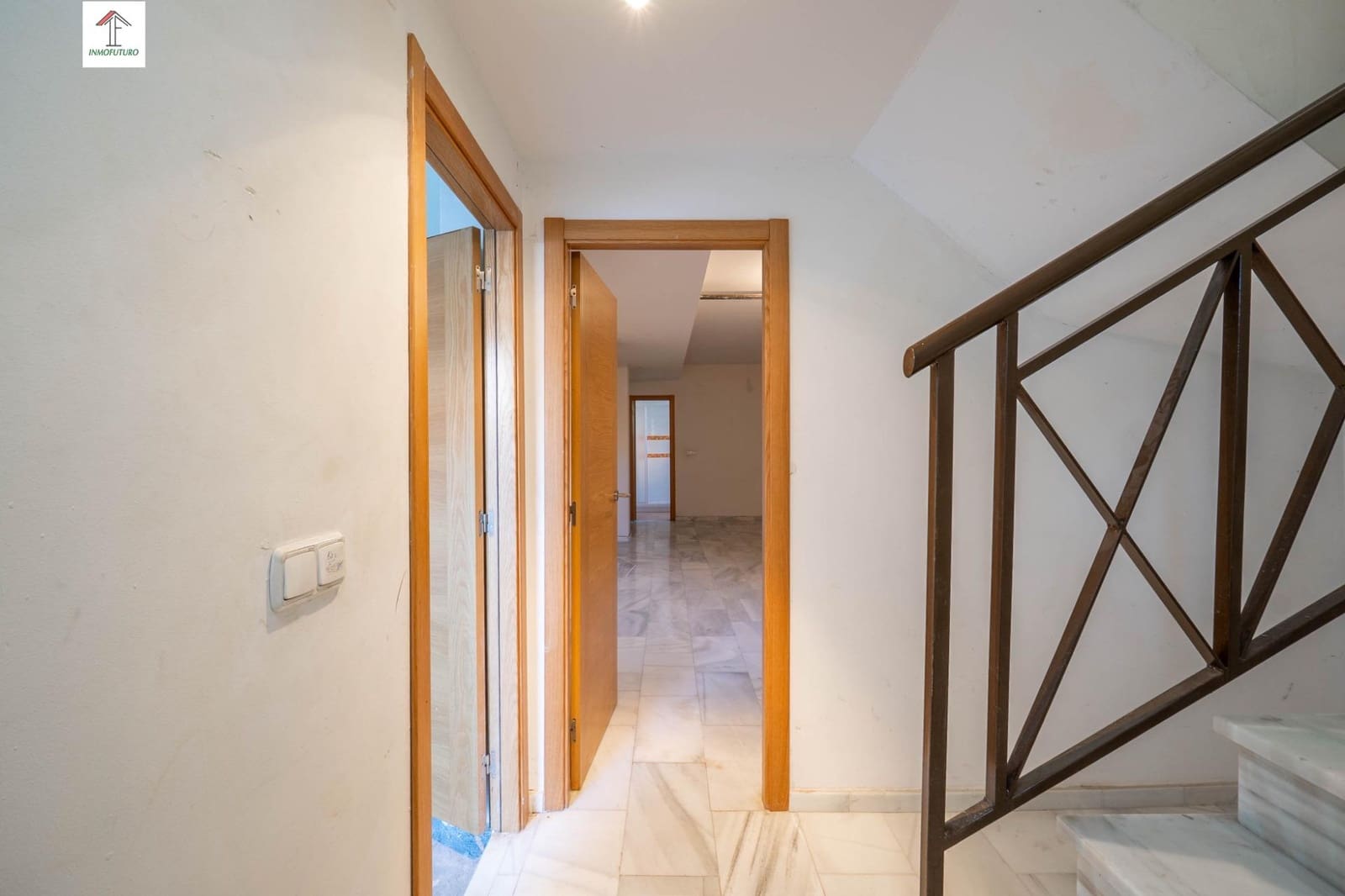 3 sypialnia Dom szeregowy na sprzedaż w Cenes de la Vega z basenem garażem - 298 000 € (Ref: 9814476)