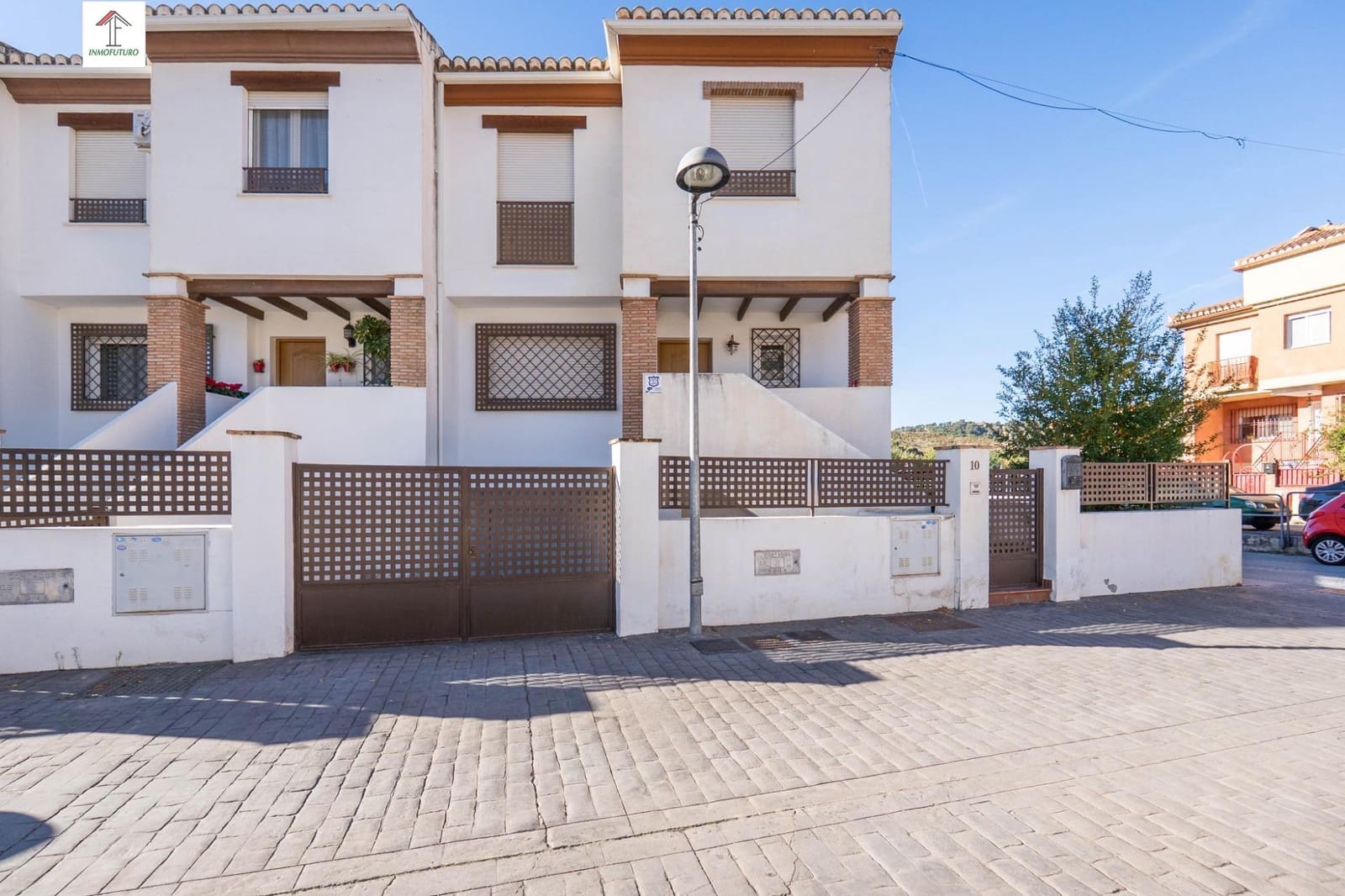 3 sypialnia Dom szeregowy na sprzedaż w Cenes de la Vega z basenem garażem - 298 000 € (Ref: 9814476)
