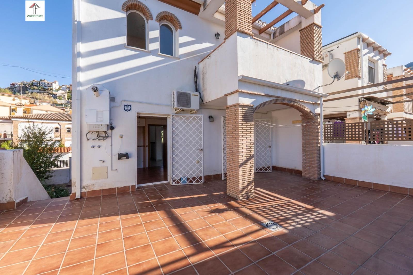 3 sypialnia Dom szeregowy na sprzedaż w Cenes de la Vega z basenem garażem - 298 000 € (Ref: 9814476)