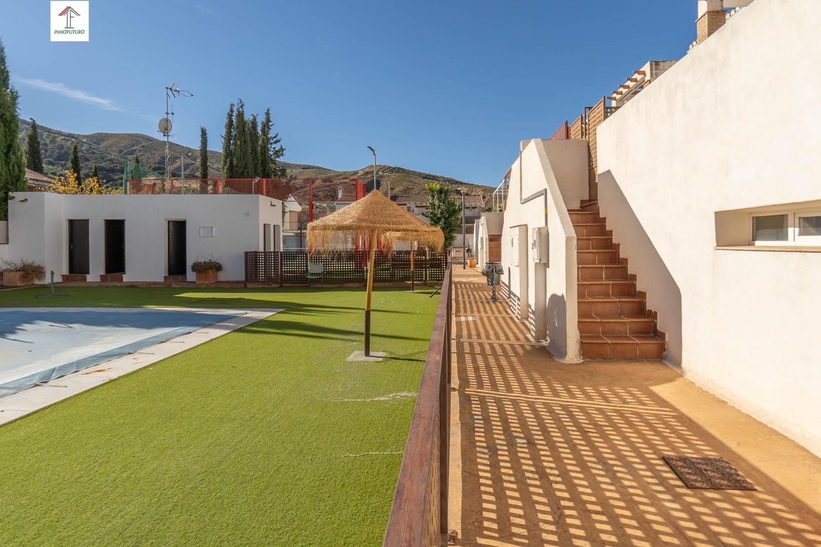 3 sypialnia Dom szeregowy na sprzedaż w Cenes de la Vega z basenem garażem - 298 000 € (Ref: 9814476)