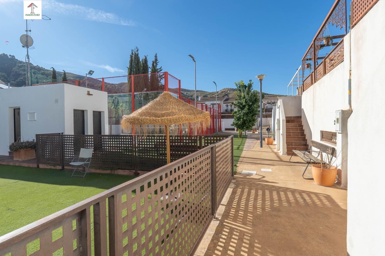 3 sypialnia Dom szeregowy na sprzedaż w Cenes de la Vega z basenem garażem - 298 000 € (Ref: 9814476)