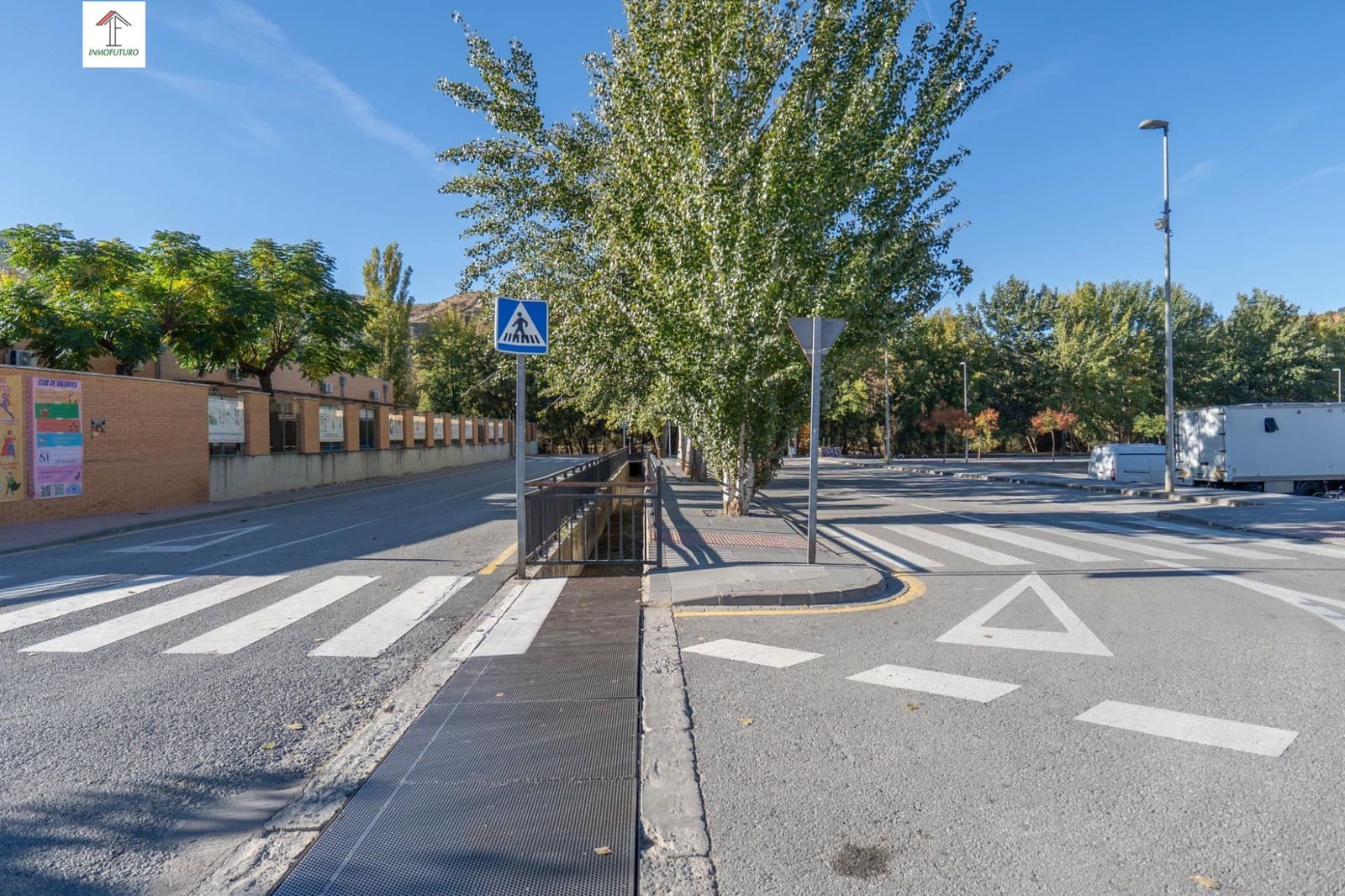3 sypialnia Dom szeregowy na sprzedaż w Cenes de la Vega z basenem garażem - 298 000 € (Ref: 9814476)