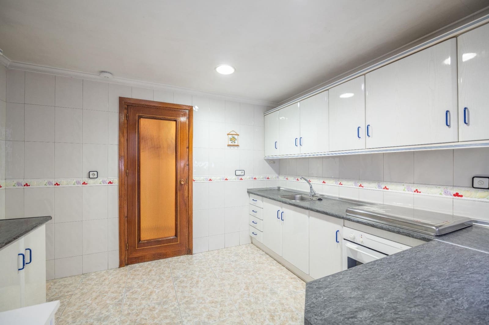 4 soverom Leilighet til salgs i Granada by med garasje - € 375 000 (Ref: 9814477)
