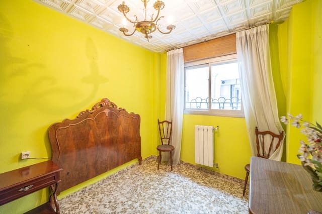 4 soveværelse Lejlighed til salg i Granada by med garage - € 375.000 (Ref: 9814477)