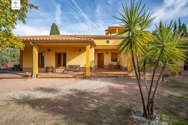Chalet de 7 habitaciones en Alhendín en venta con piscina garaje - 599.000 € (Ref: 9814478)