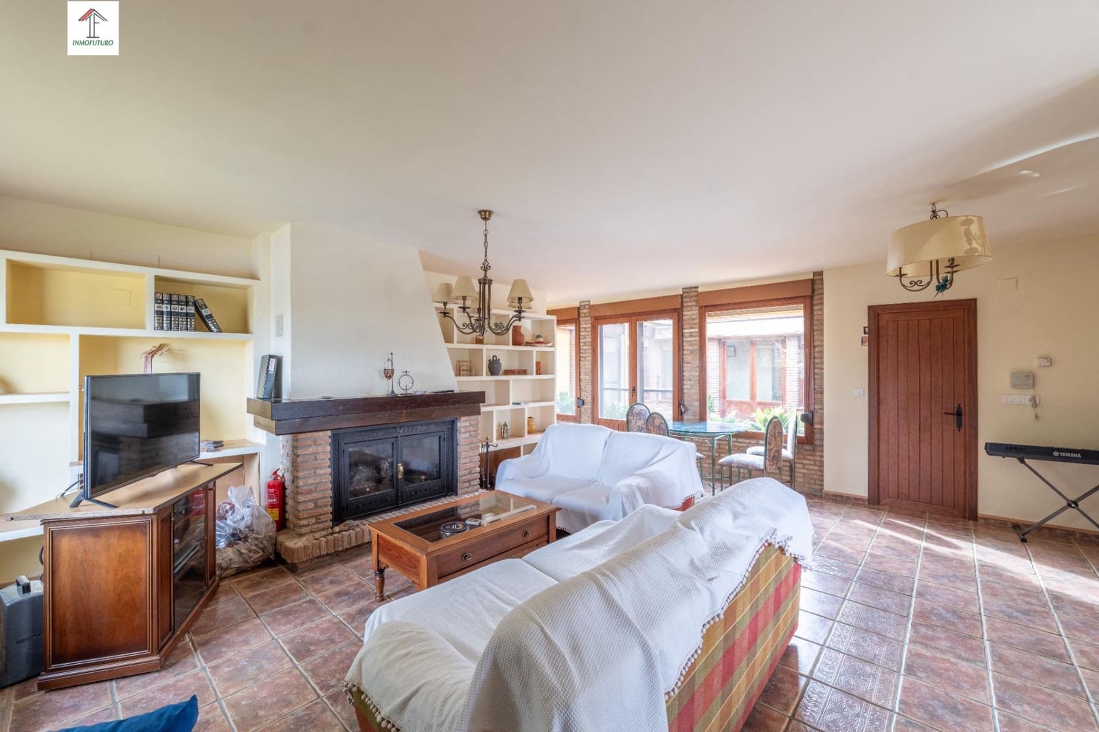7 bedroom Villa for sale in Alhendin with pool garage - € 599,000 (Ref: 9814478)