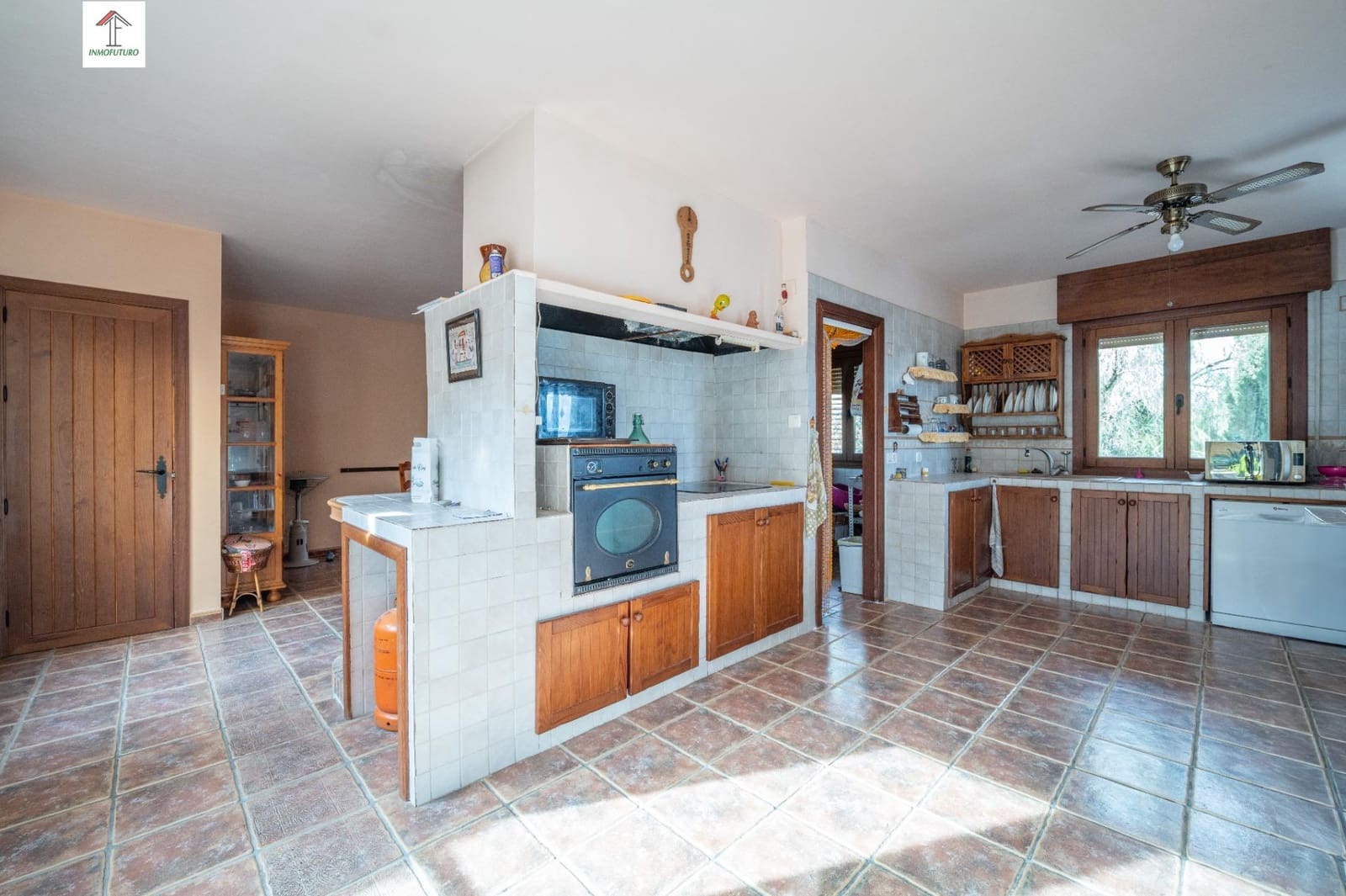 7 bedroom Villa for sale in Alhendin with pool garage - € 599,000 (Ref: 9814478)