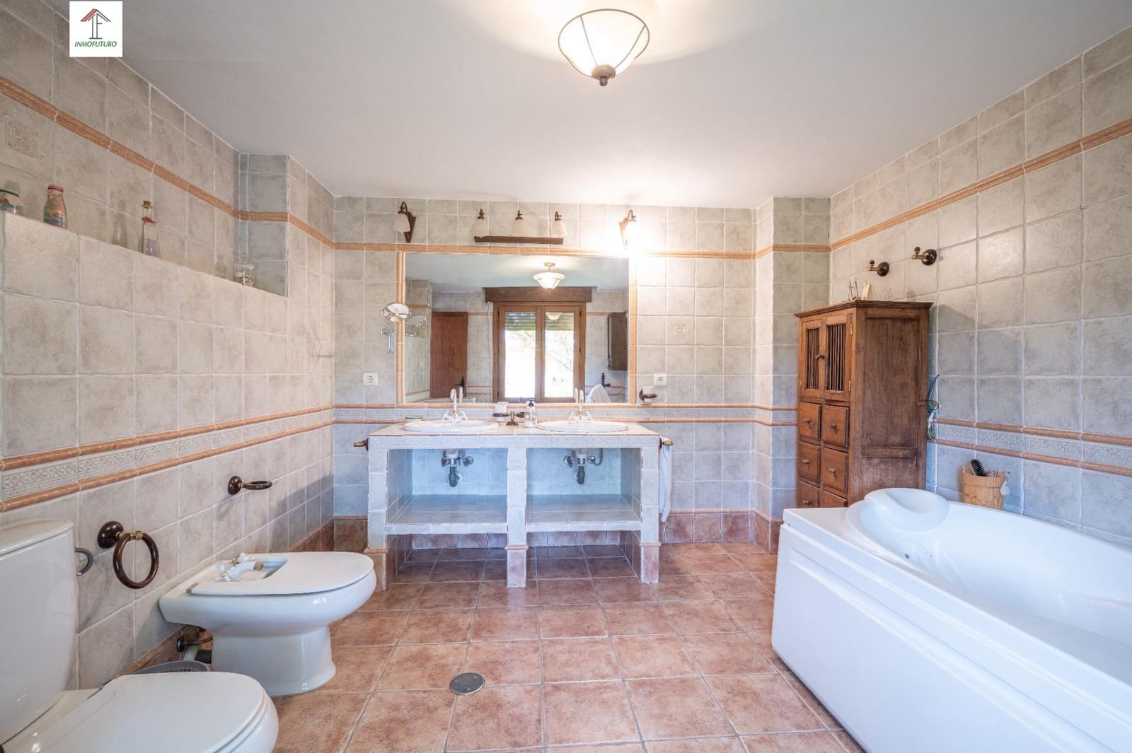 7 bedroom Villa for sale in Alhendin with pool garage - € 599,000 (Ref: 9814478)