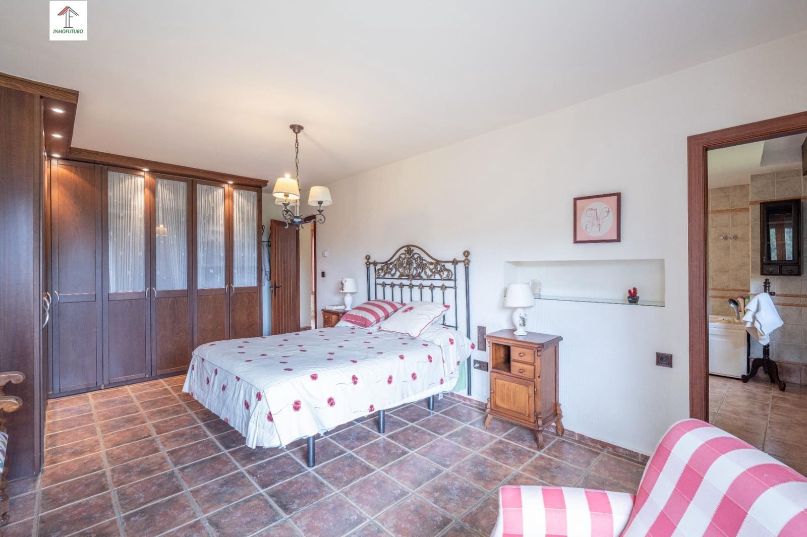 7 bedroom Villa for sale in Alhendin with pool garage - € 599,000 (Ref: 9814478)