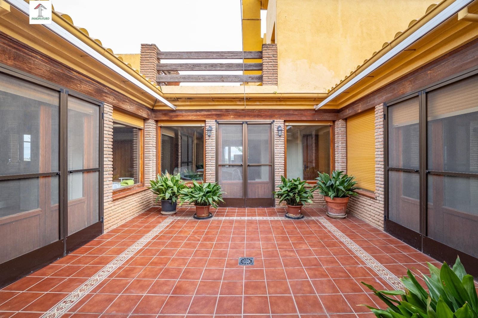7 bedroom Villa for sale in Alhendin with pool garage - € 599,000 (Ref: 9814478)