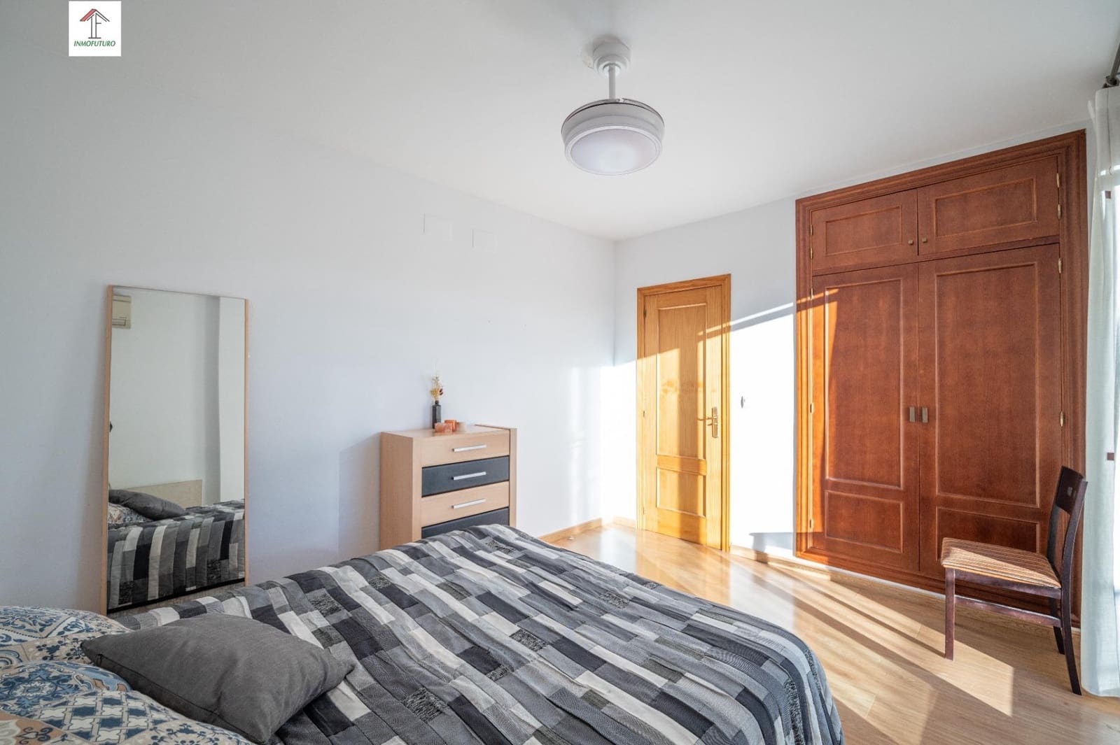 Ático de 3 habitaciones en Armilla en venta con garaje - 290.000 € (Ref: 9814479)