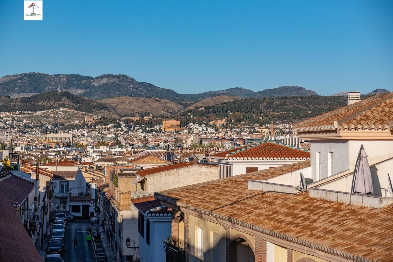 Ático de 3 habitaciones en Armilla en venta con garaje - 290.000 € (Ref: 9814479)