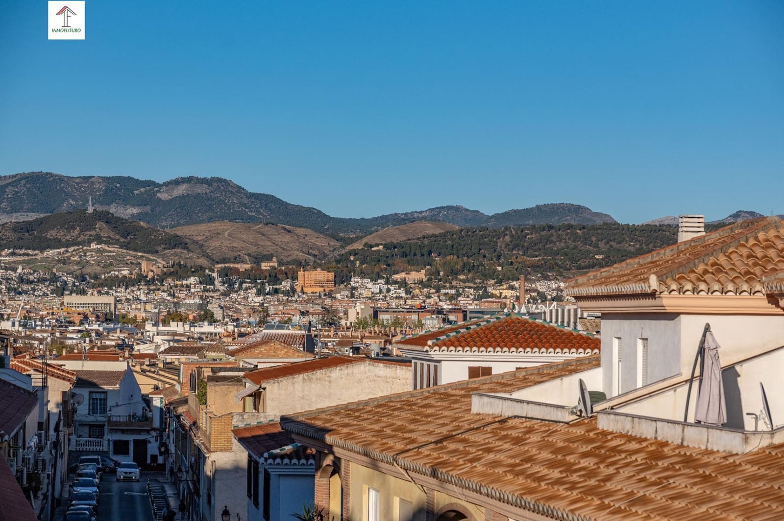 Ático de 3 habitaciones en Armilla en venta con garaje - 290.000 € (Ref: 9814479)