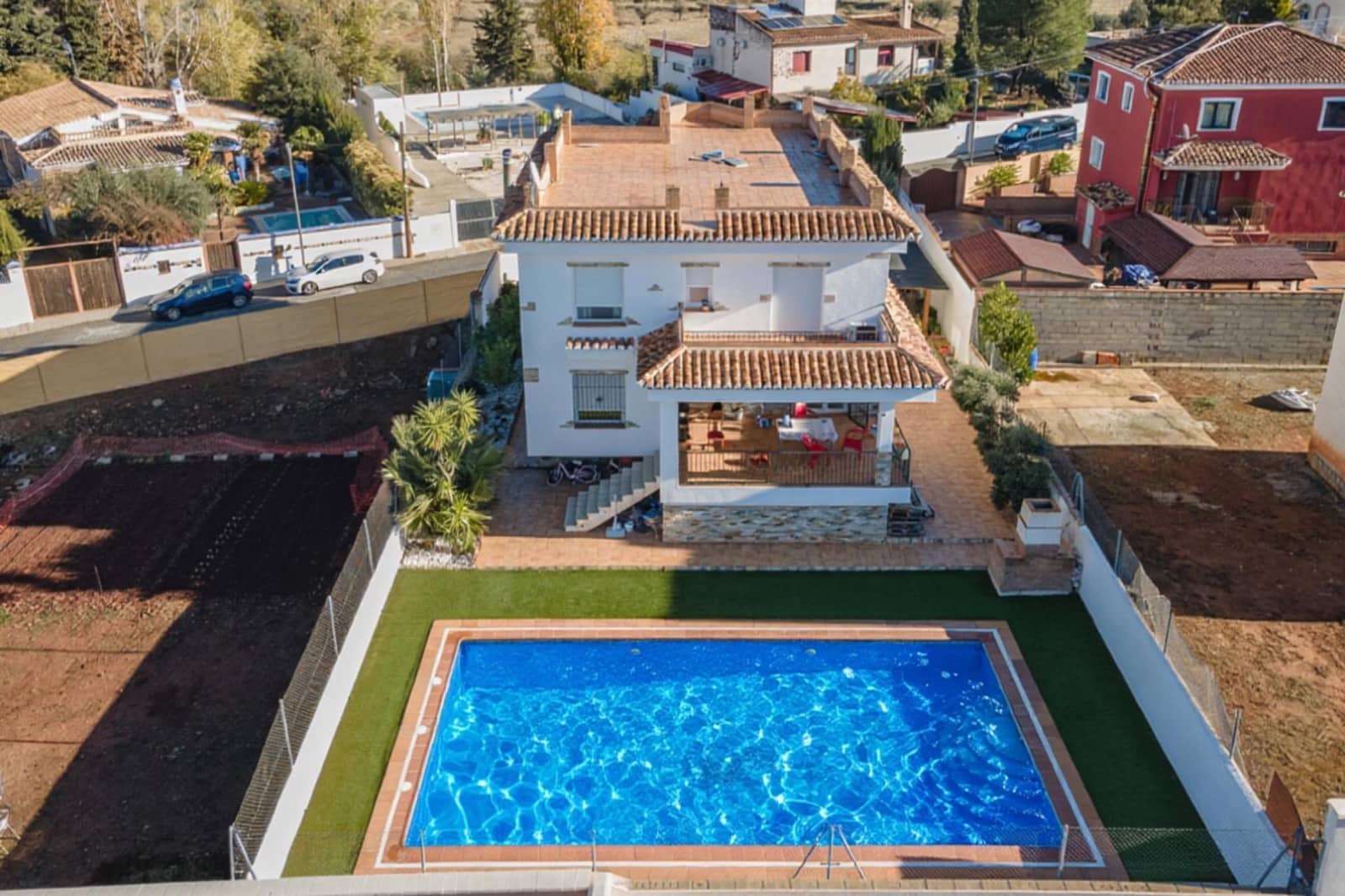 6 bedroom Villa for sale in Otura with pool garage - € 444,990 (Ref: 9814480)
