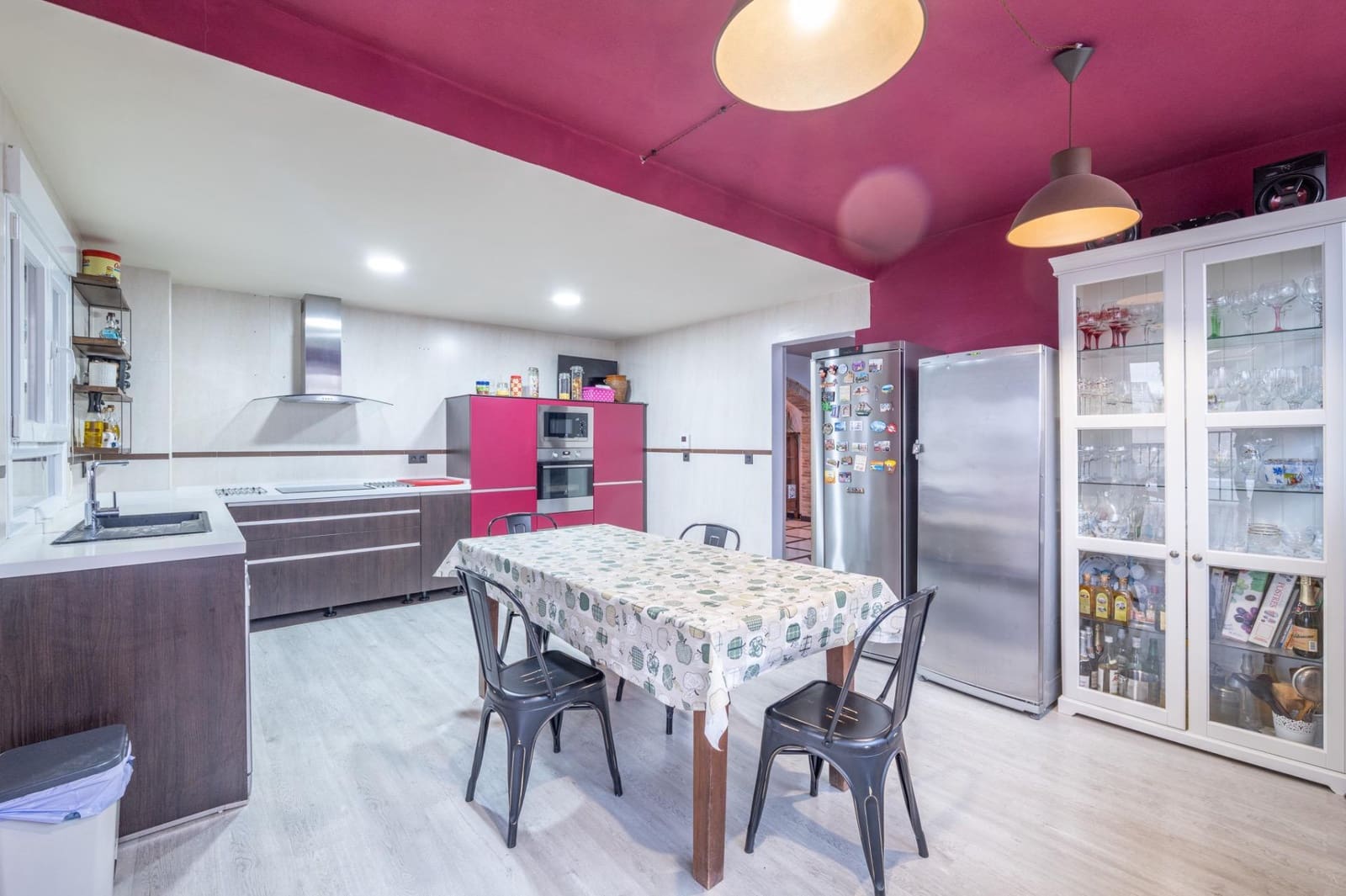 6 bedroom Villa for sale in Otura with pool garage - € 444,990 (Ref: 9814480)
