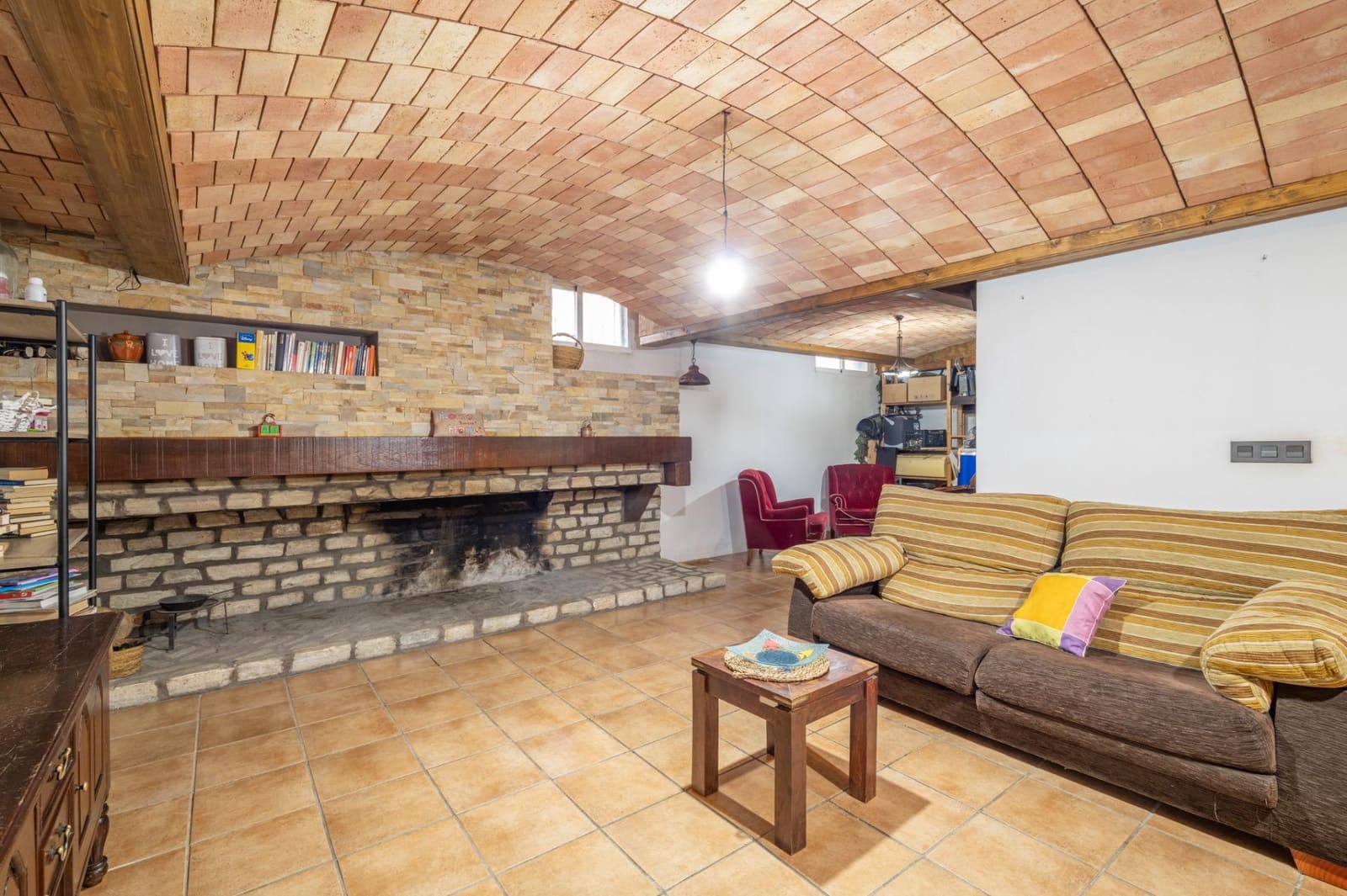 6 bedroom Villa for sale in Otura with pool garage - € 444,990 (Ref: 9814480)