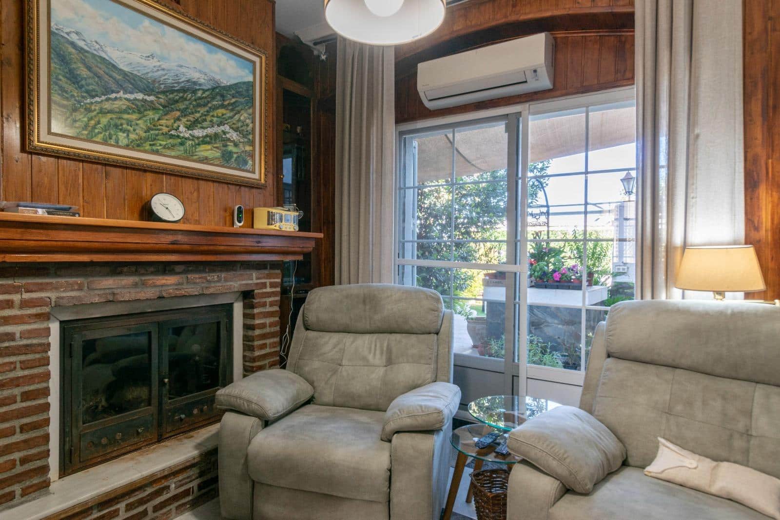 Chalet de 5 habitaciones en Vegas del Genil en venta con piscina - 350.000 € (Ref: 9814482)