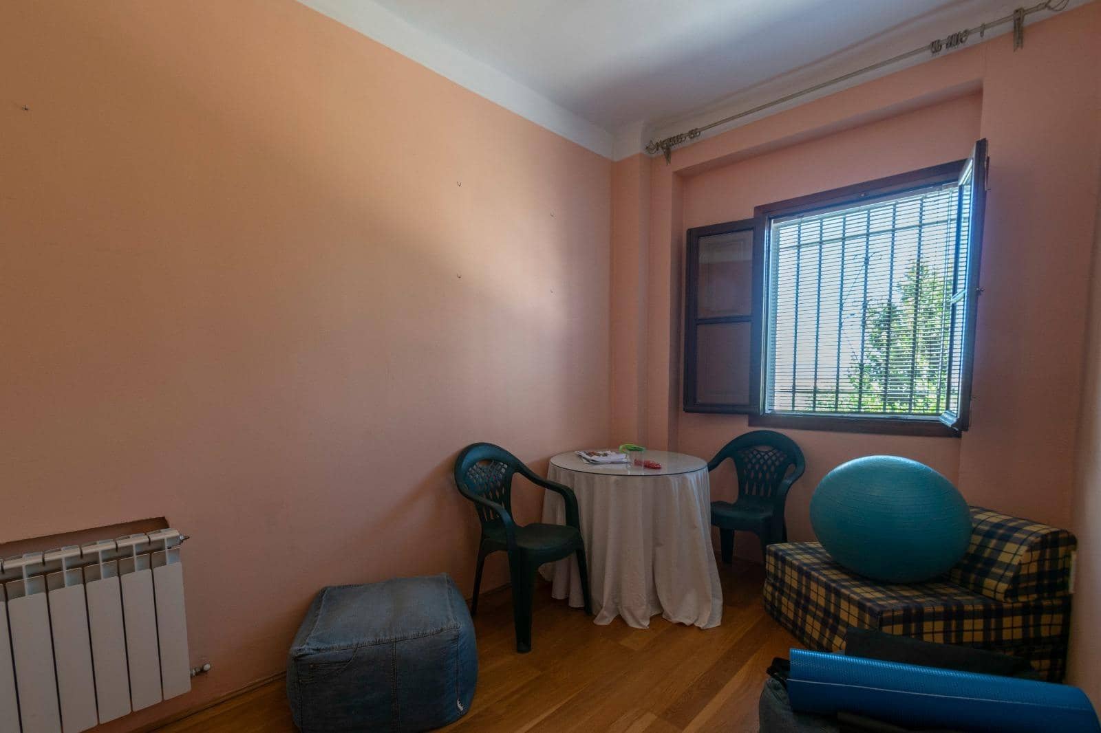 Chalet de 5 habitaciones en Vegas del Genil en venta con piscina - 350.000 € (Ref: 9814482)