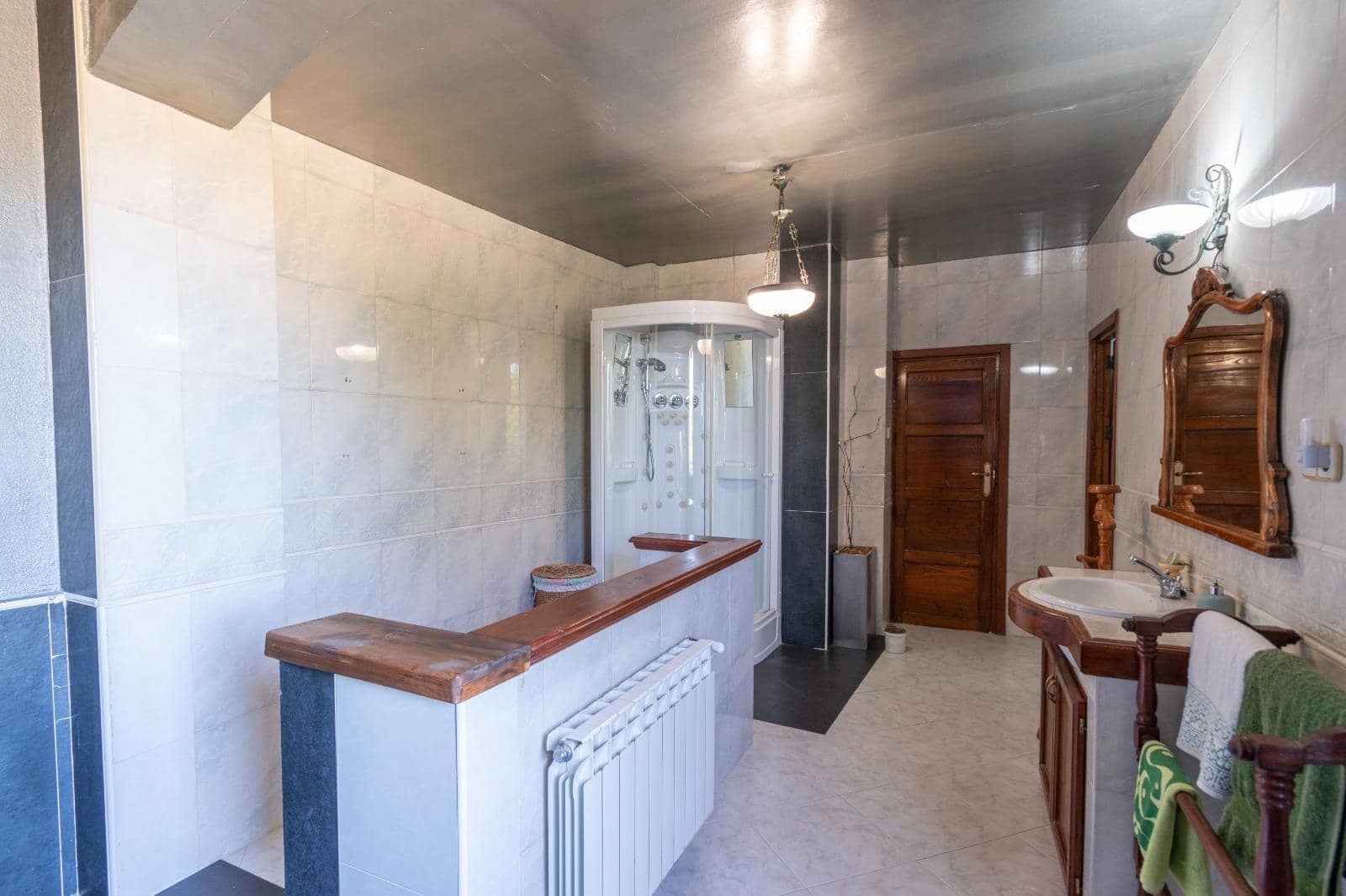 Chalet de 5 habitaciones en Vegas del Genil en venta con piscina - 350.000 € (Ref: 9814482)